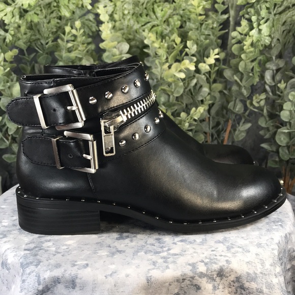 Charles by Charles David Thief Black Silver Studded Ankle Zip Booties WMS 6.5M - Picture 5 of 15